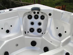 Click here
                                  for portable spas,best hot tub
                                  spas,hottub sales,jacuzzi spas,quality
                                  spas and spa and hot tub accessories